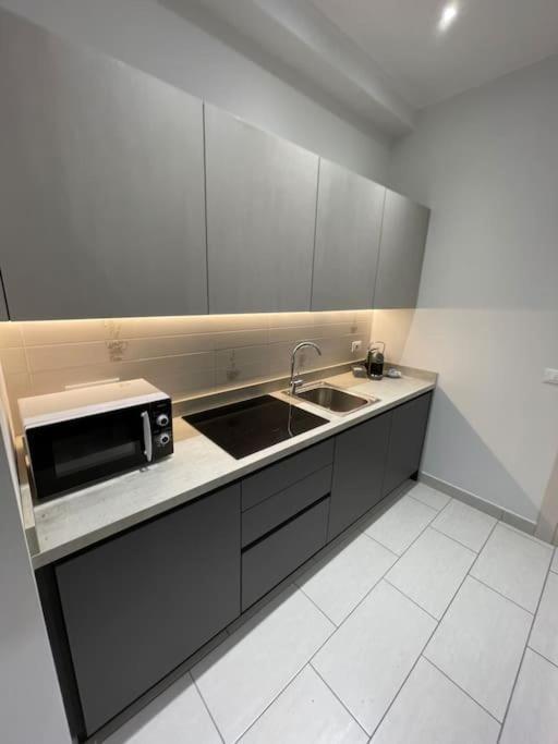 Near Metro Piazza Bengasi Apartment ตูริน ภายนอก รูปภาพ